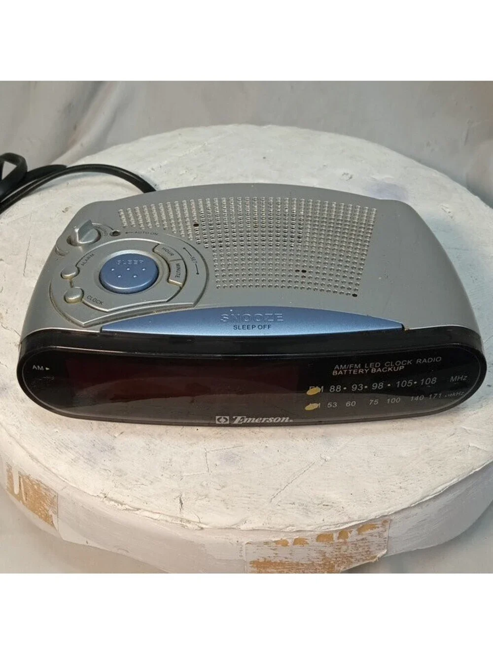 Emerson CK5029 Alarm Clock Radio AM/FM LED Dual Alarm Battery Backup Snooze Used